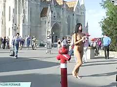 nackt durch die stadt