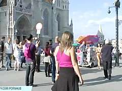 nackt durch die stadt